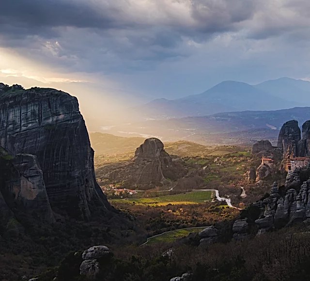 Visit the oracle of delphi and the temple. 2 Days Delphi Meteora Agt Luxury Chauffeur And Travel Services Athina