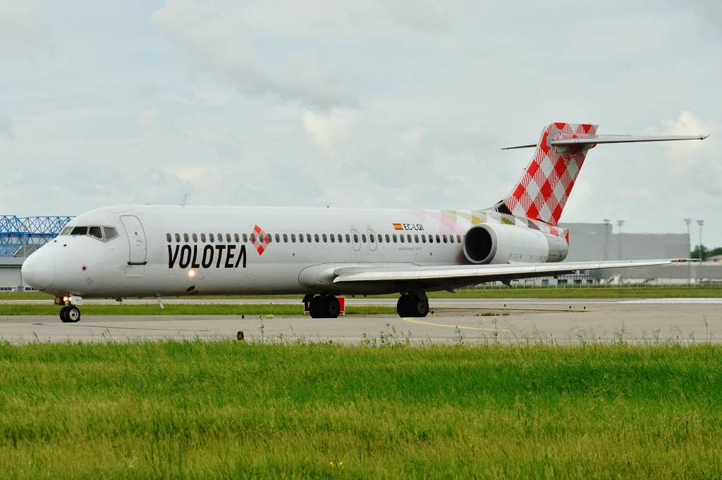 Ryanair and volotea also have direct flights from athens to mykonos. Volotea To Commence Mykonos Dubrovnik Service