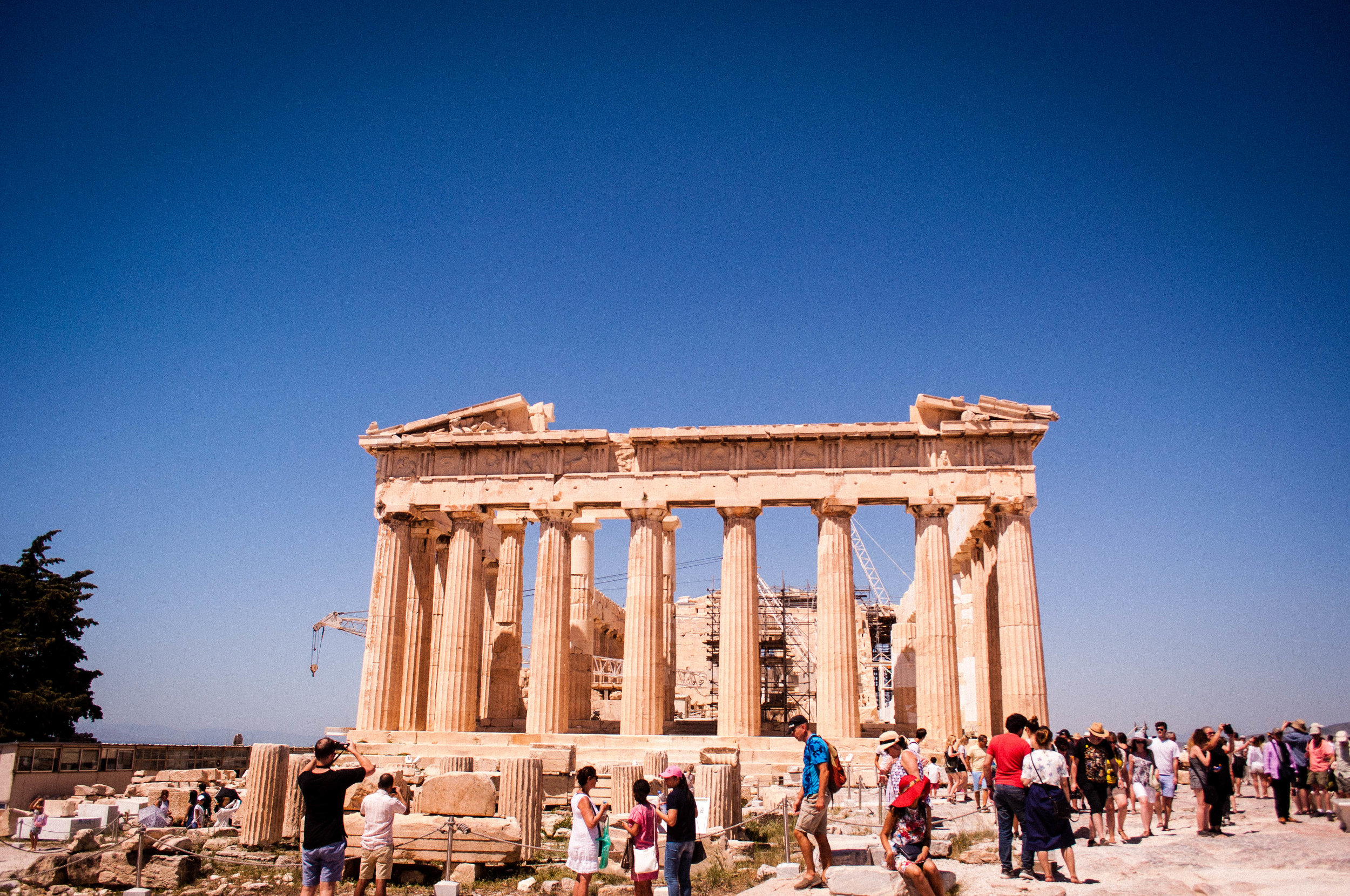 Passengers are required to wear face masks/coverings (simple medical masks or cloth masks) while using athens transport or waiting at stations.; How To Avoid Tourists In Greece Brb Travel Blog