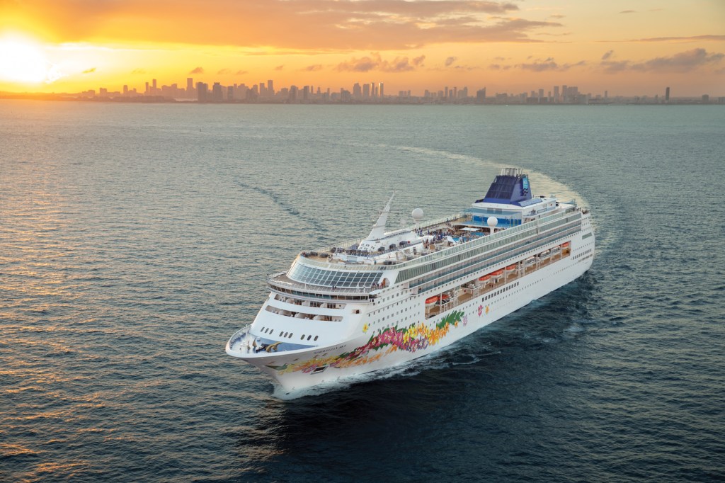 33+ Norwegian Cruise Line Athens&nbsp;Package