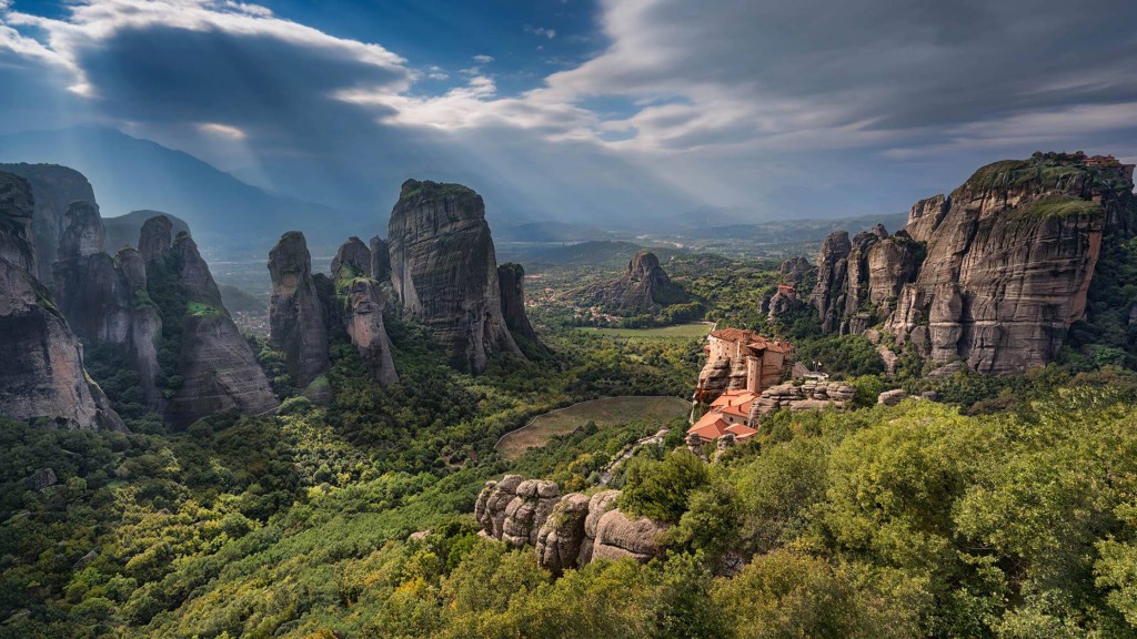 Full Day Meteora Tour From Athens By&nbsp;Train