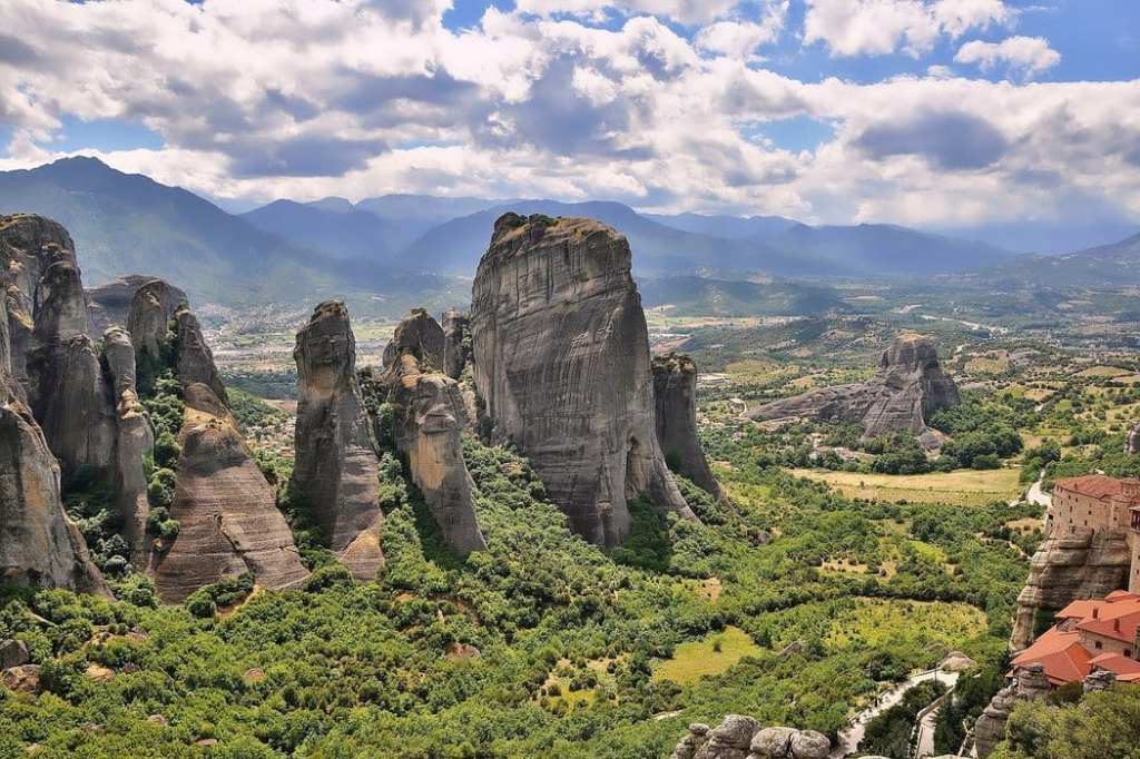 Best Athens Day Trip To Meteora&nbsp;Package